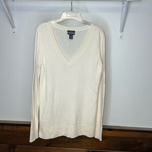 Halogen Cream V-Neck Cashmere Sweater- M